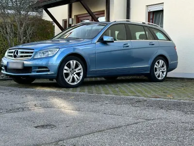 Gebraucht Mercedes C350 2010 Blau Kombi