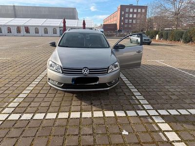Silber Gebraucht 2014 VW Passat Kleinwagen | 9.700 € (Fairer Preis)