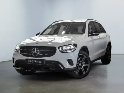 Gebraucht Mercedes GLC300e Night 306 PS (225 kW) 2022 Andere SUV
