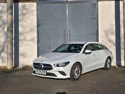 Gebraucht Mercedes CLA200 Shooting Brake 163 PS (119 kW) 2020 Weiß Kombi
