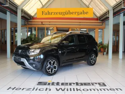 Gebraucht Dacia Duster Celebration 131 PS (96 kW) 2021 Schwarz SUV