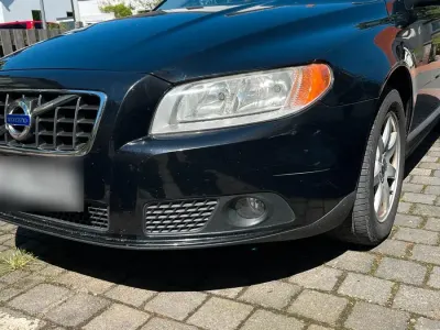 Gebraucht Volvo V70 100 PS (73 kW) 2010 Schwarz Kombi