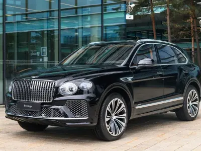 Ny Bentley Bentayga 551 HK (405 kW) 2026 Sort SUV