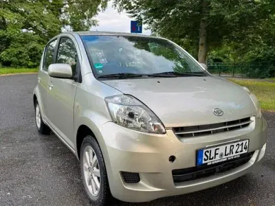 Gebraucht Daihatsu Sirion 91 PS (66 kW) 2010 Beige Kleinwagen
