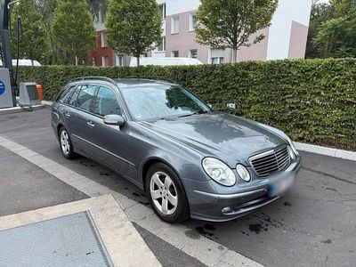 Mercedes E220