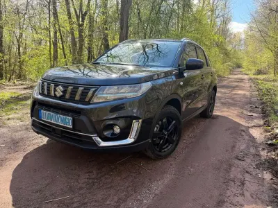 Usata Suzuki Vitara Comfort 102 CV (75 kW) 2022 Nero SUV