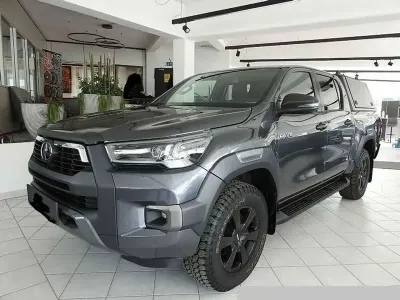 Używany Toyota HiLux 204 KM (150 kW) 2024 Szary Pickup