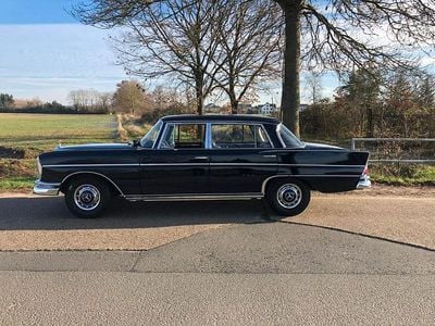 Brugt Mercedes 300 SE 170 HK (125 kW) 1964 Blå Sedan