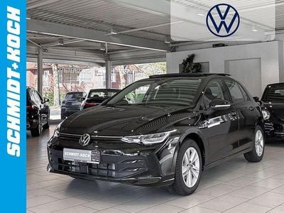 Gebraucht VW Golf VIII Life 150 PS (110 kW) 2024 Grenadillschwarz (schwarz) Limousine
