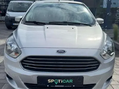 Gebraucht Ford Ka 86 PS (63 kW) 2018 Polarsilber metallic Limousine