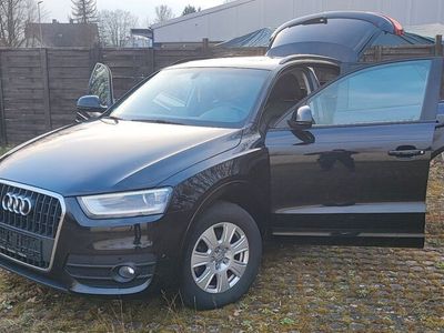 gebraucht Audi Q3 S-Tronic, All Black, Panorama