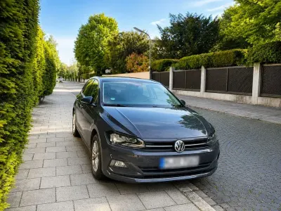 Gebraucht VW Polo Comfortline 95 PS (69 kW) 2019 Grau Kleinwagen