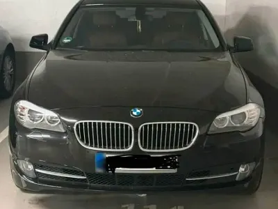 Gebraucht BMW 520 184 PS (135 kW) 2010 Schwarz Limousine