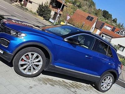 Second-hand VW T-Roc Sport 150 CP (110 kW) 2018 Albastru SUV