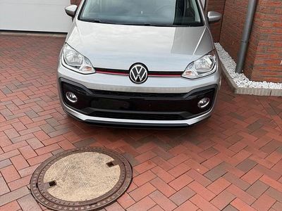 Usata VW up! 60 CV (44 kW) 2018 Argento Utilitaria