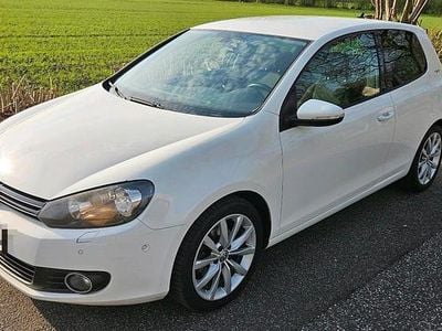 Usata VW Golf VI 105 CV (77 kW) 2010 Bianco Utilitaria