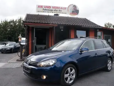 Gebraucht VW Golf VI Comfortline 105 PS (77 kW) 2011 Blau Kombi