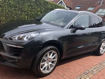 Porsche Macan S