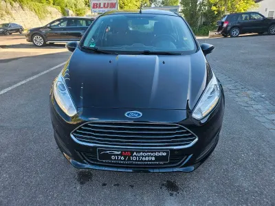 Gebraucht Ford Fiesta Trend 95 PS (69 kW) 2015 Schwarz Kleinwagen