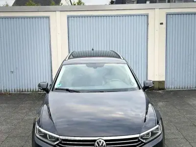 Gebraucht VW Passat Highline 150 PS (110 kW) 2017 Schwarz Kombi