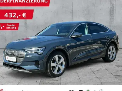 Gebraucht Audi Q8 Sportback e-tron Advanced Plus 300 kW (408 PS) 2022 Blau SUV
