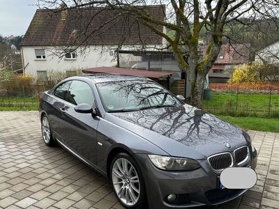 gebraucht BMW 325 E92 i Coupe || M-Paket ab Werk