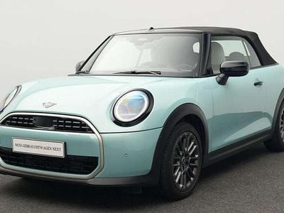 Second-hand Mini Cooper Cabriolet Favoured 163 CP (119 kW) 2025 Verde Cabrio