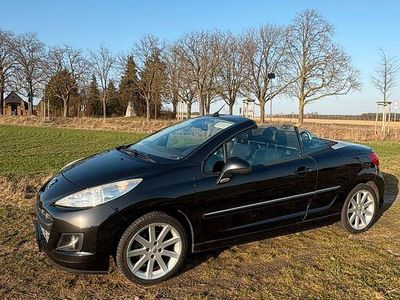 Gebraucht Peugeot 207 CC Roland Garros 111 PS (81 kW) 2011 Schwarz Cabrio