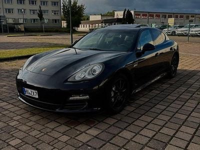 Porsche Panamera S