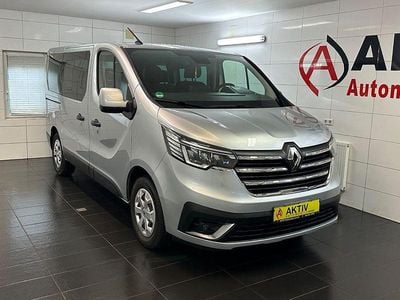 Gebraucht Renault Trafic Life 110 PS (80 kW) 2022 Grau Van / Kleinbus