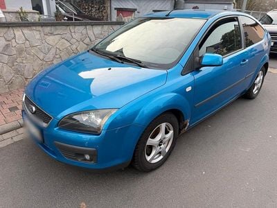 Gebraucht Ford Focus 115 PS (84 kW) 2005 Blau Coupé