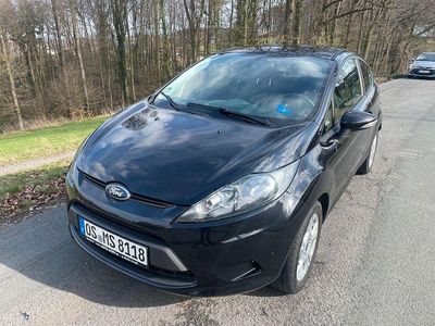 Gebraucht Ford Fiesta Trend 60 PS (44 kW) 2012 Schwarz Kleinwagen