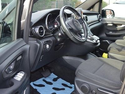 Second-hand Mercedes V220 Edition 163 CP (119 kW) 2016 Negru Monovolum