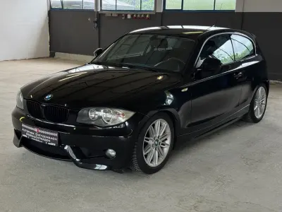 Gebraucht BMW 116 Sport Line 122 PS (89 kW) 2011 Schwarz Kleinwagen