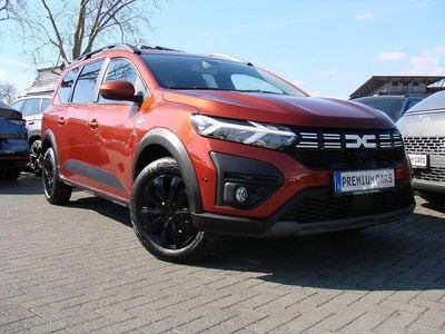 Usata Dacia Jogger Expression 110 CV (80 kW) 2023 Marrone Monovolume