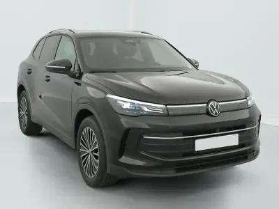 Gebraucht VW Tiguan Life 150 PS (110 kW) 2025 Noir ebene SUV