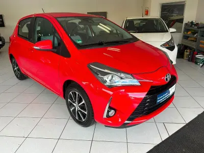 Gebraucht Toyota Yaris Team 111 PS (81 kW) 2019 Rot Kleinwagen