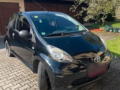 Usata Toyota Aygo 68 CV (50 kW) 2007 Nero Utilitaria