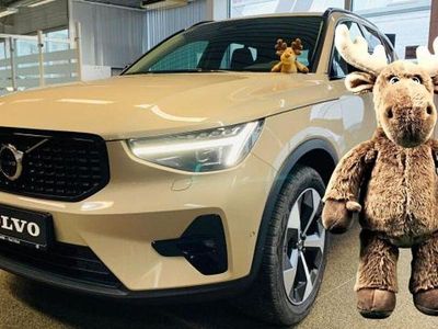 Beige Gebraucht 2025 Volvo XC40 SUV | 44.900 € (Teuer)