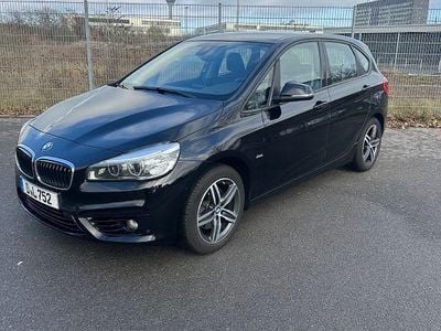 Schwarz Gebraucht 2017 BMW 220 Sport Line Van / Kleinbus | 11.998 € (Guter Preis)