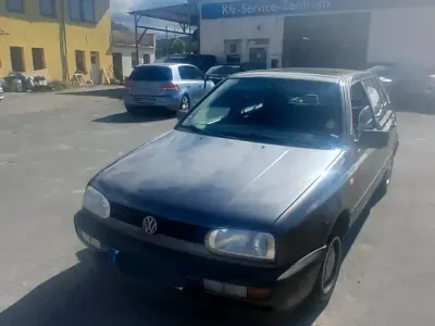 Gebraucht VW Golf III 75 PS (55 kW) 1994 Grau Kleinwagen
