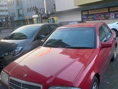 Mercedes C180