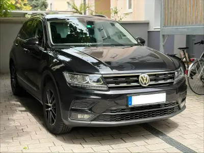 Gebraucht VW Tiguan Comfortline 150 PS (110 kW) 2019 Schwarz SUV