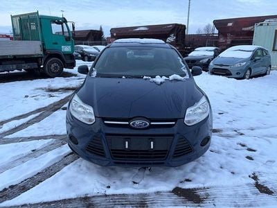 Gebraucht Ford Focus Ambiente 101 PS (74 kW) 2014 Blau Kombi