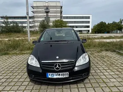 Gebraucht Mercedes A160 Elegance 95 PS (69 kW) 2011 Kleinwagen