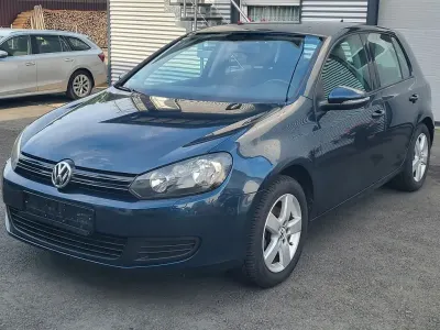 Gebraucht VW Golf VI Comfortline 105 PS (77 kW) 2010 Blau Kleinwagen