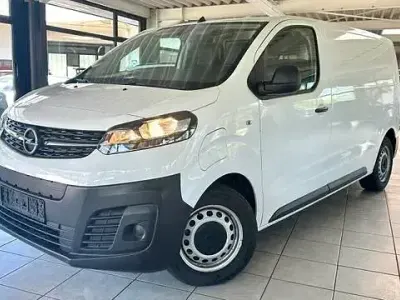 Używany Opel Vivaro-e Combi