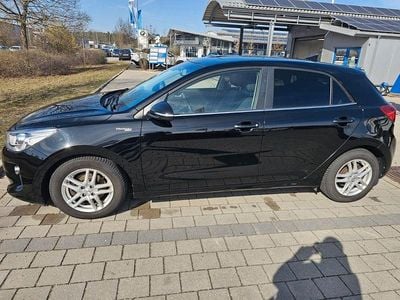 Gebraucht Kia Rio Platinum Edition 120 PS (88 kW) 2019 Schwarz Limousine