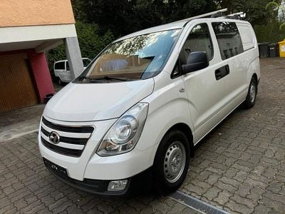 Hyundai H-1