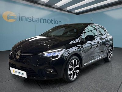 Schwarz Gebraucht 2023 Renault Clio V Evolution Kleinwagen | 16.899 € (Fairer Preis)